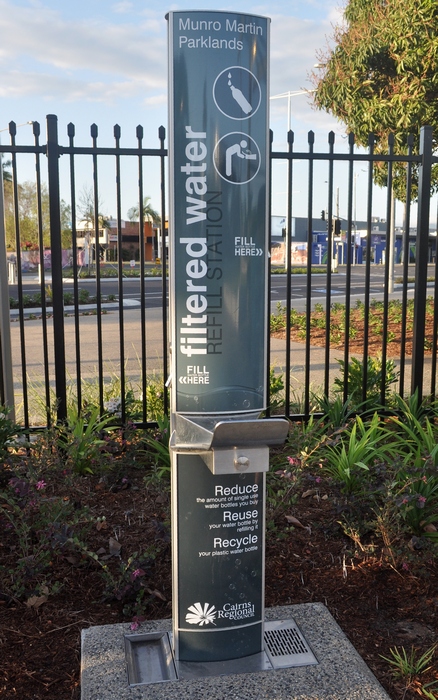 drink fountain at munro martin parklands