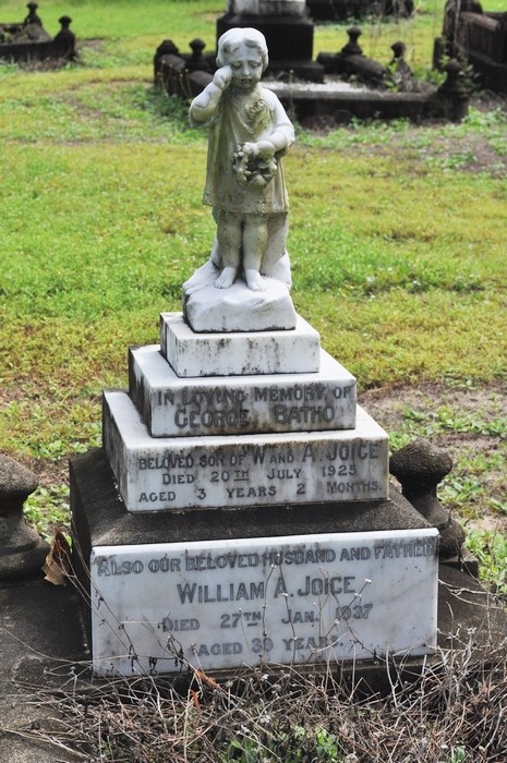 George Bathow Joice - A crying child with wreath (wreath – triumphs over death)